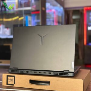 01 Gaming Laptop Lenovo Legion Y9000P