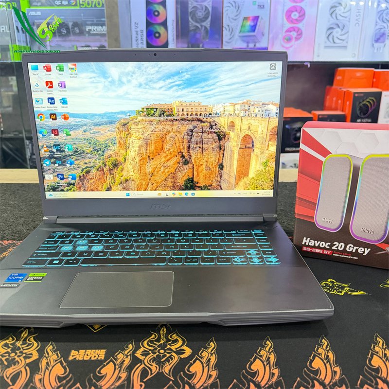 01 Gaming Laptop MSI Thin 15 (RTX2050 4GB)