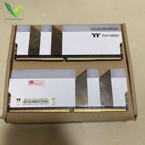 03 DDR4 Thermaltake 4000mhz 8G