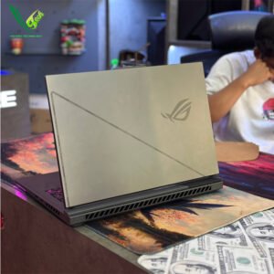 01. 1150$ Gaming Laptop Asus ROG Strix G18 (RTX 4070 8GB)
