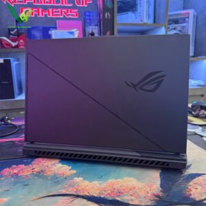 01 950$ Gaming Laptop Asus G814JU (RTX4050 6GB)